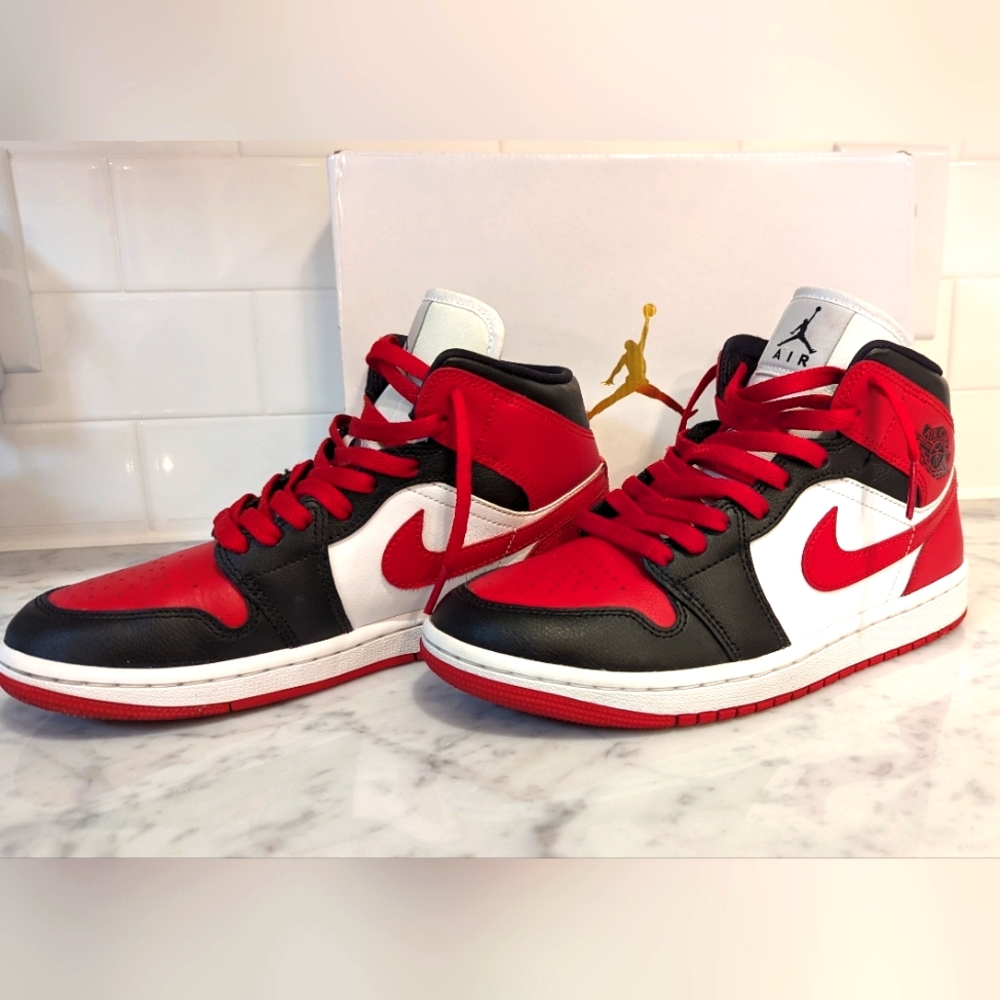 Nike Air Jordan 1 Mid